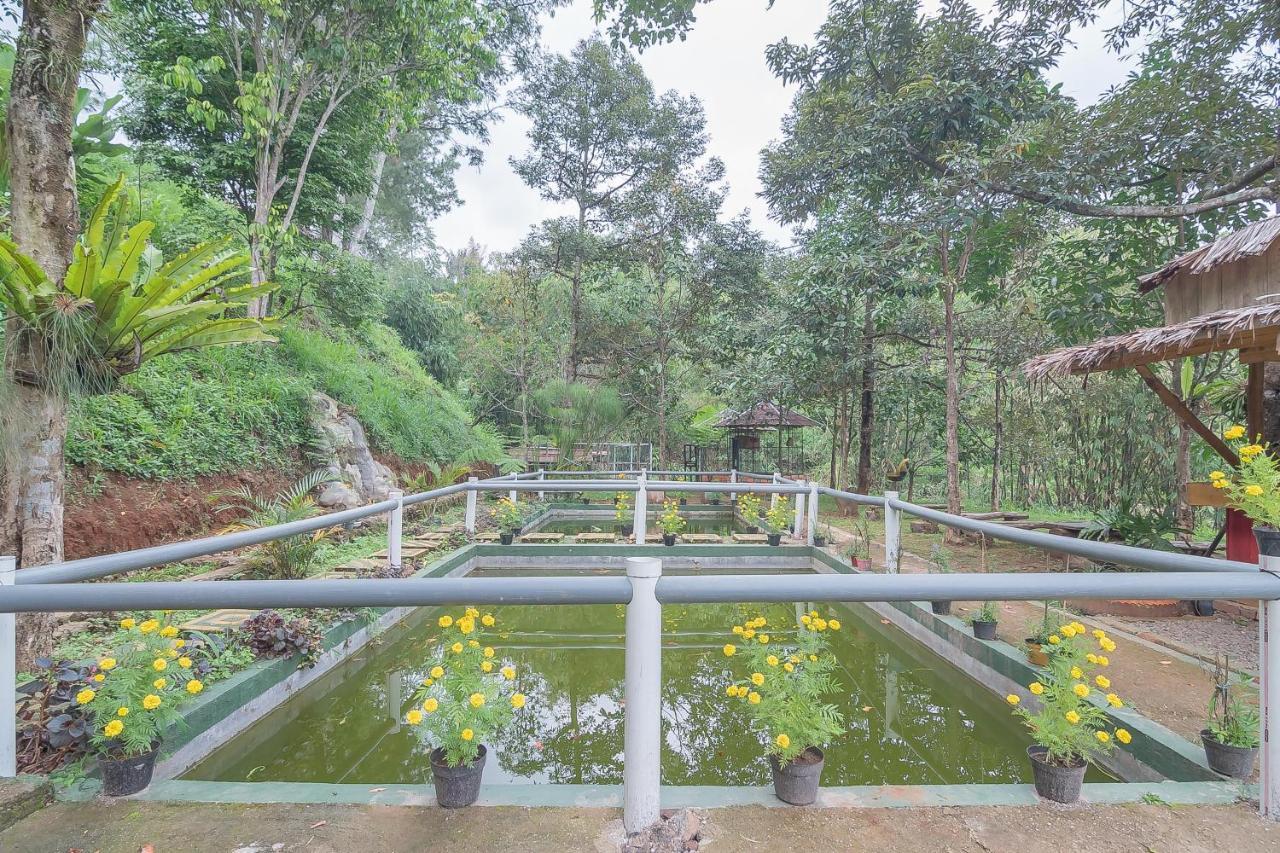 Reddoorz Resort Syariah Near D'Castello Ciater סובאנג מראה חיצוני תמונה