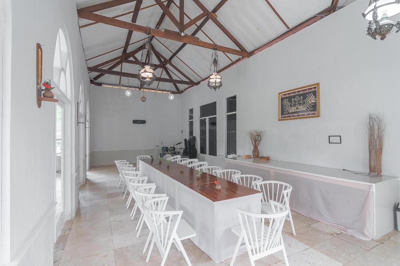 Reddoorz Resort Syariah Near D'Castello Ciater סובאנג מראה חיצוני תמונה